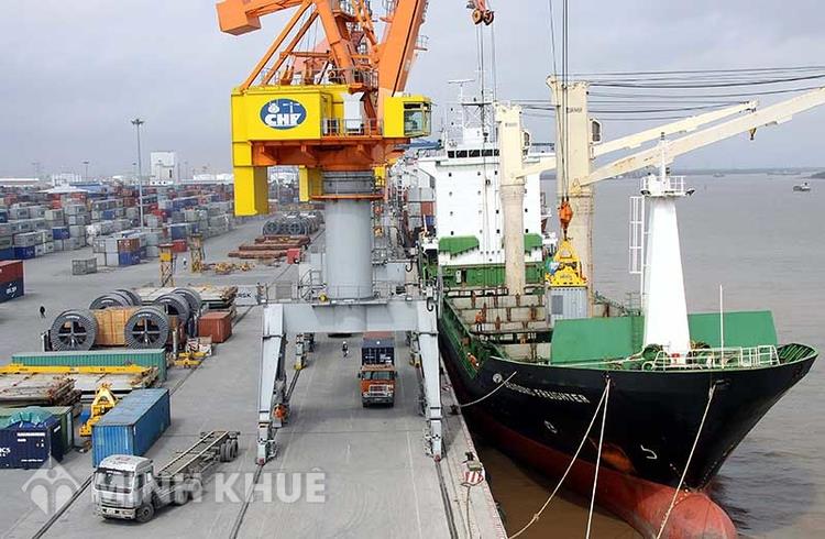 Thủ tục tàu biển Việt Nam và nước ngoài xuất cảnh tại cảng thủy nội địa