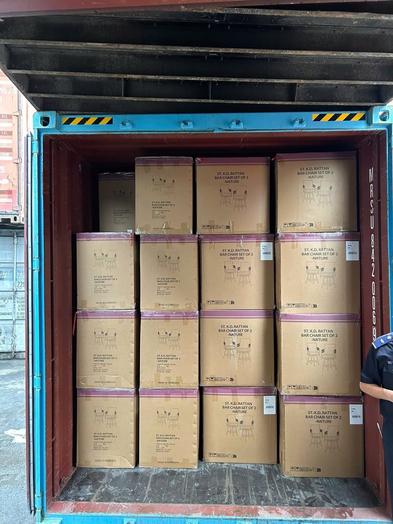 WHITE LOTUS LOGISTICS COMPANY LIMITED HOÀN THÀNH THÀNH CÔNG LÔ HÀNG XUẤT KHẨU GHẾ KHUNG SẮT ĐI USA